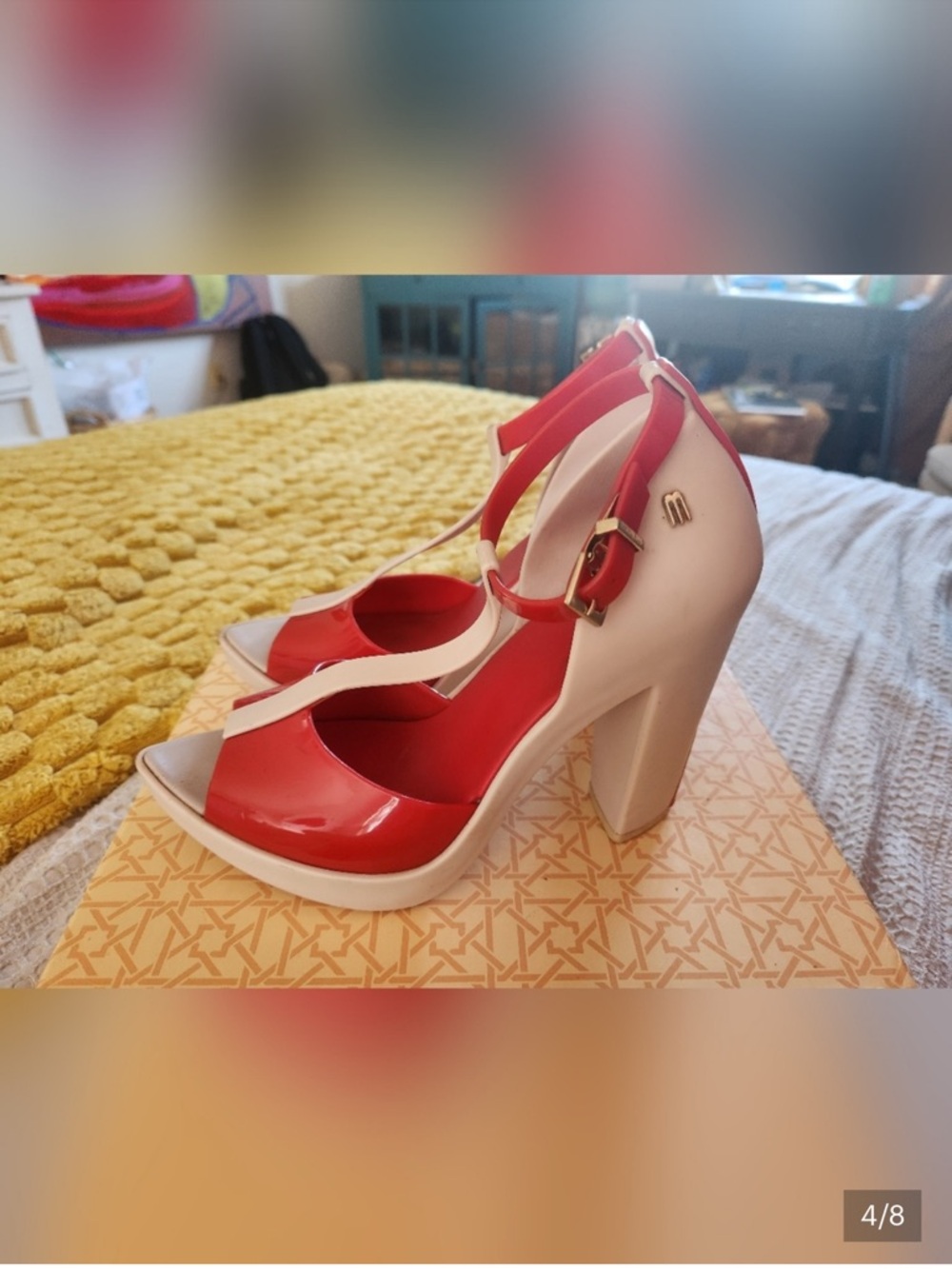 Melissa 2015 BITE ME line.  Red and white t strap - Picture 6 of 12